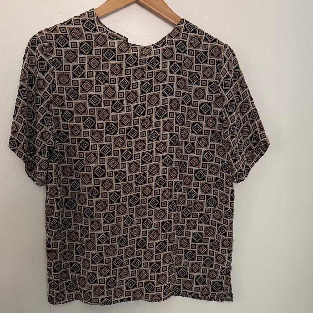 Chic Geometric Patterned Women's Blouse